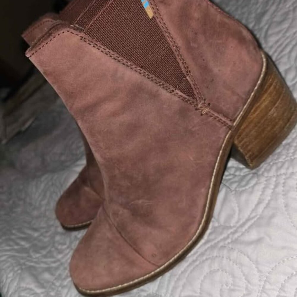 Toms Women's Clay Brown Leather Block Heel Pull On Chelsea Boots Size 7.5